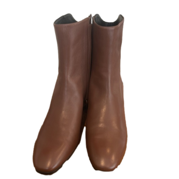 M. Gemi Italian saddle leather brown ankle boots. NWOT - Picture 1 of 11